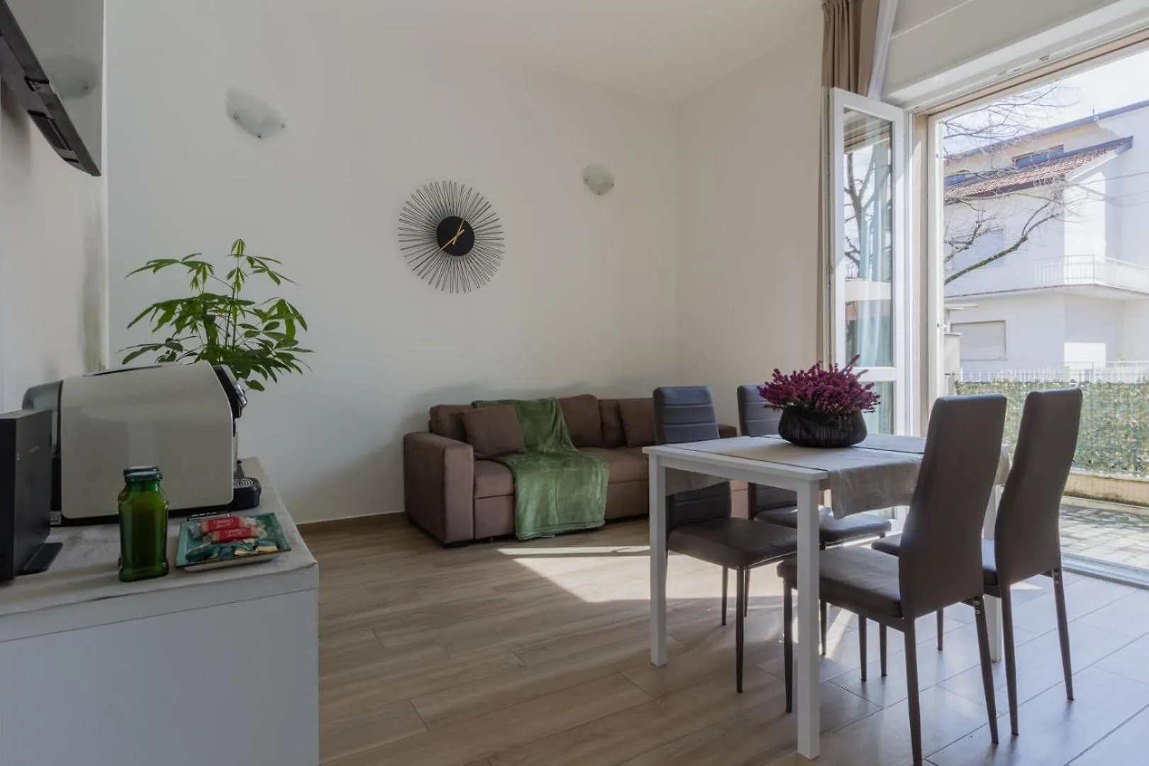 Maggie House Apartment Piacenza Italy