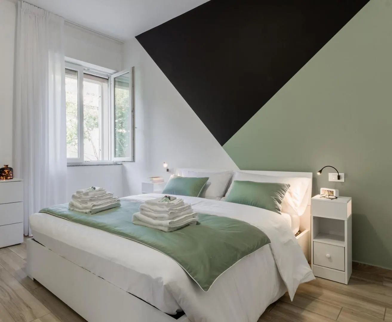 Maggie House Apartment Piacenza 0*,